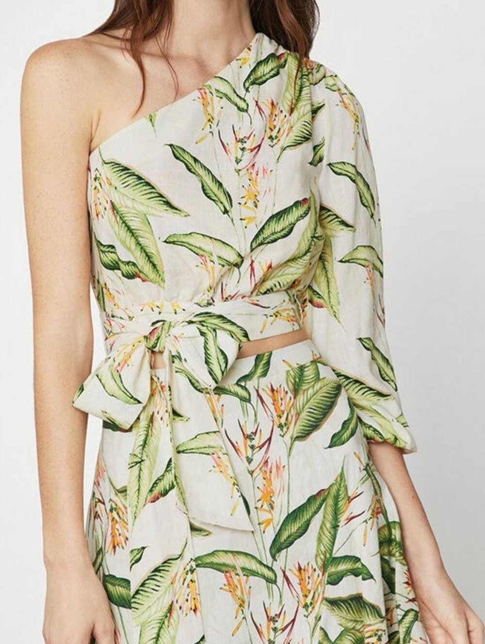 NWT BCBGMaxAzria Tropical Birds Of Paradise One Shoulder Tie Waist Blouse Medium